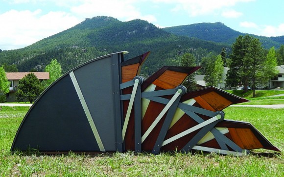 Klema’s “Hobbes’ Claw 2” (2013) on view in Evergreen, Colo. 